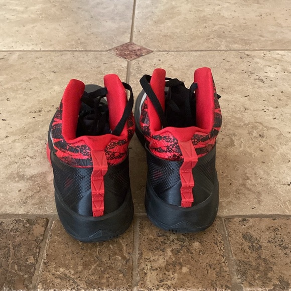 Nikes sneakers - Picture 3 of 3